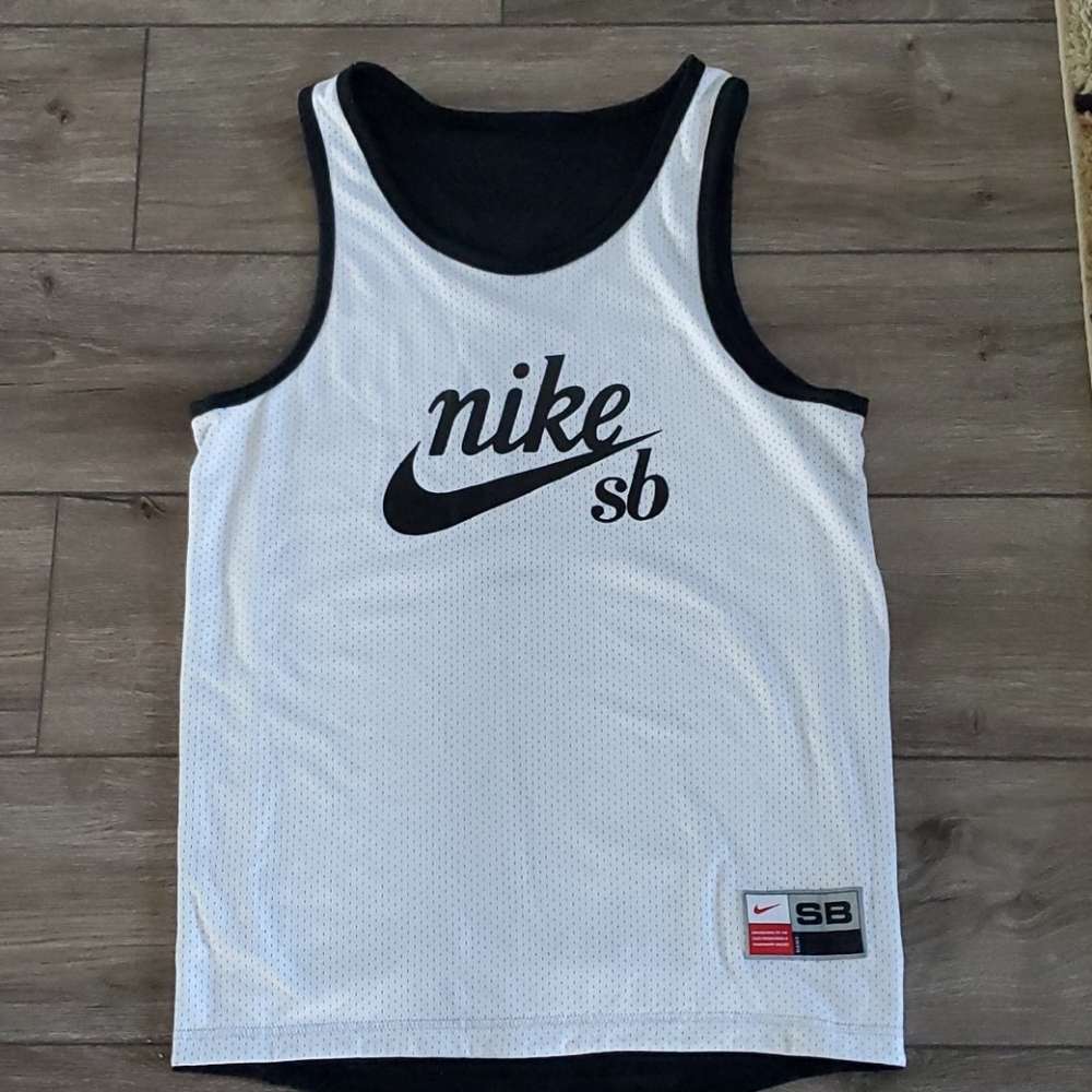 Nike reversible SB tank top